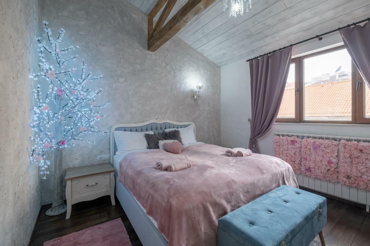 1-Bedroom Designer Apartment On Hristo Belchev Str ソフィア エクステリア 写真