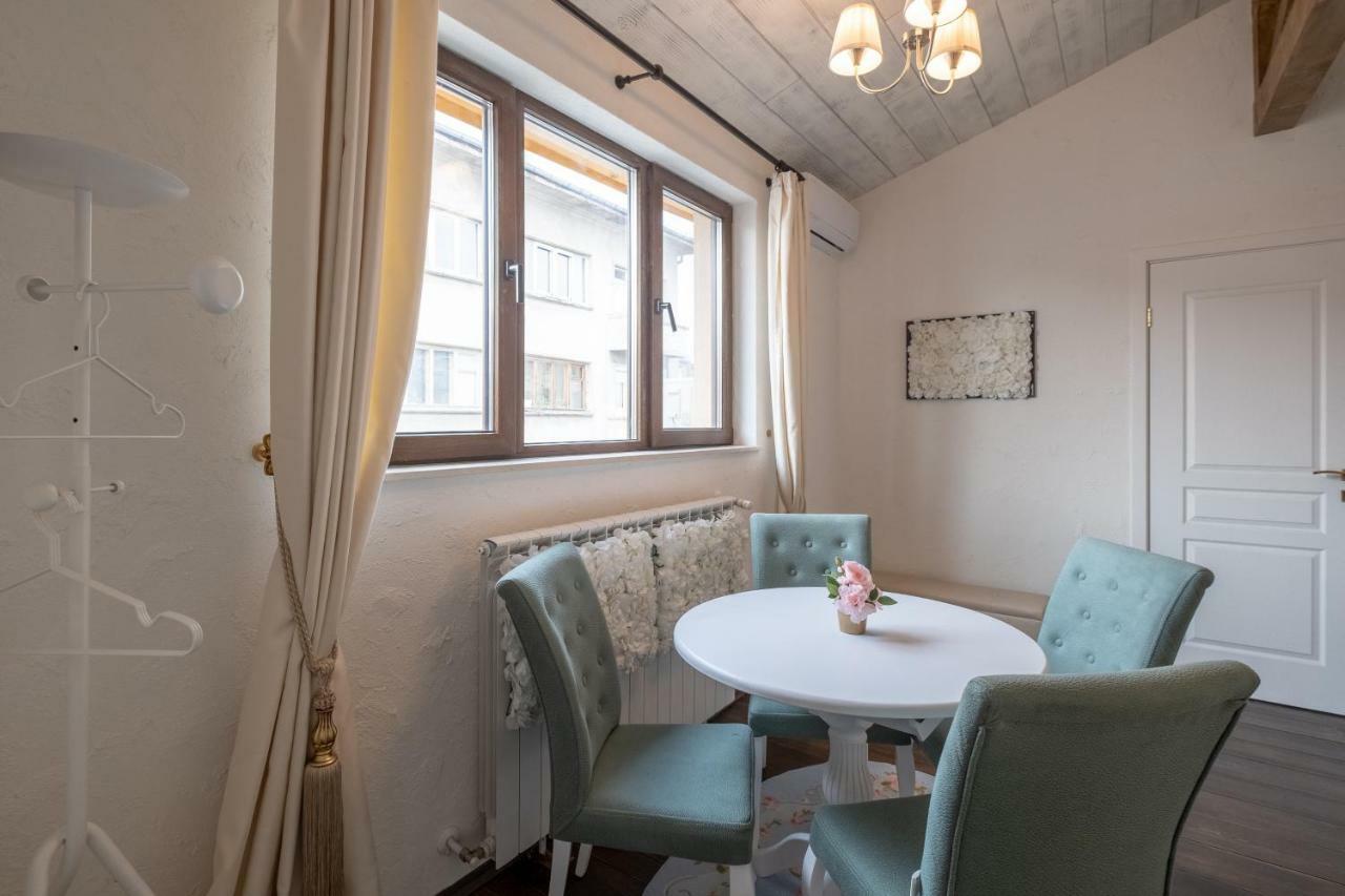1-Bedroom Designer Apartment On Hristo Belchev Str ソフィア エクステリア 写真